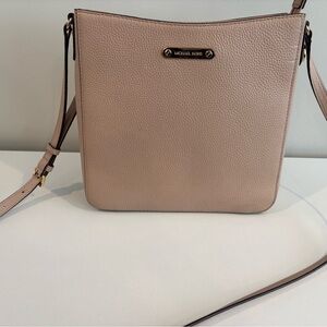 MICHAEL KORS Leather Messenger Bag